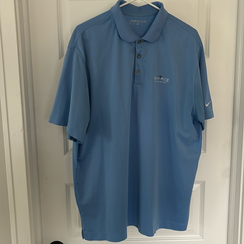 Nike men’s golf shirt. XL. Light blue.